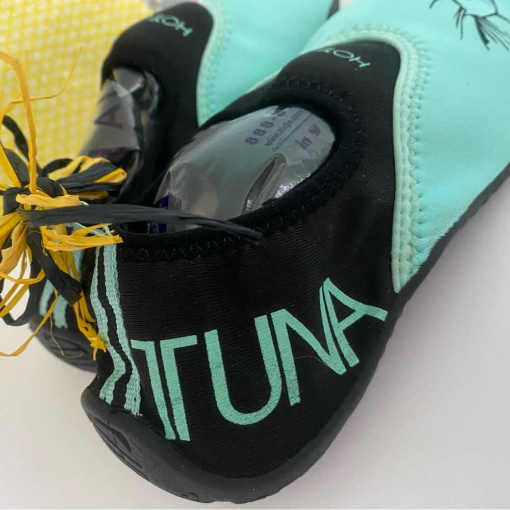 SALE* Awesome HOT TUNA Water Shoes sz. 37 6-6 1/2 - Picture 3 of 6